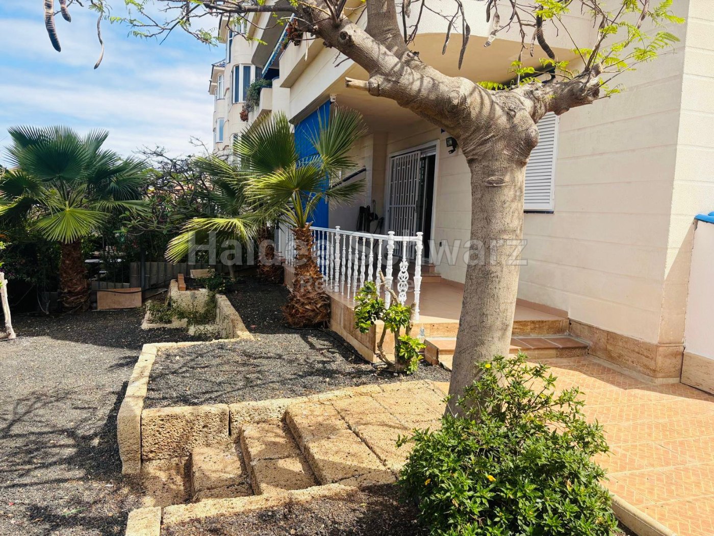 Luxuswohnung mit 3 Schlafzimmern und 2 Bädern in Los Cristianos